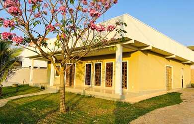 Imagem: A casa em condomínio possui 3 Dormitórios, 4 Banheiros, 4