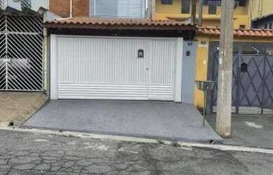 Imagem: A casa possui 3 Dormitórios, 3 Banheiros, 144m² de Área