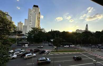 Imagem 10: Charmoso escritório na Av. Brig. Faria Lima em frente ao Clube Pinheiros...