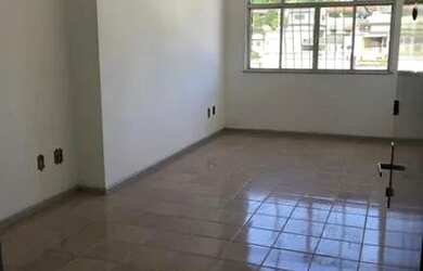 Imagem: O apartamento possui 2 Dormitórios, 2 Banheiros e 70m² de
