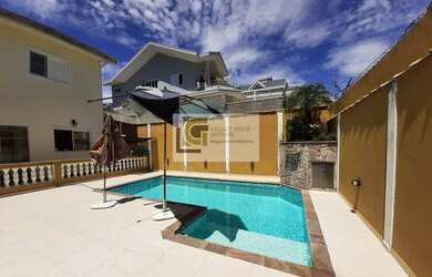 Imagem: A casa em condomínio possui 3 Dormitórios, 4 Banheiros, 4