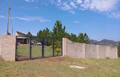 Imagem: A chácara possui 1.200m² de Área, Imóvel novo e está localizado