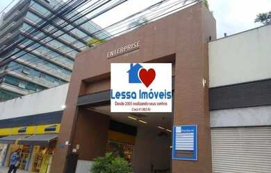 Imagem: O depósito possui 1 Vaga na garagem, 45m² de Área e está