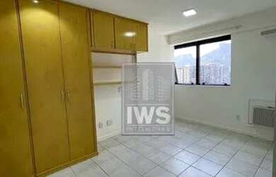 Imagem: O apartamento e possui 2 Dormitórios, 2 Banheiros, 1 Vaga na