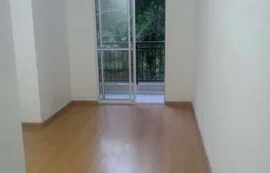 Imagem: O apartamento possui 3 Dormitórios, 1 Banheiro, 1 Vaga na garagem