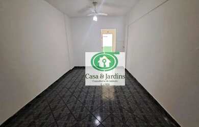 Imagem: O apartamento possui 1 Dormitório, 1 Banheiro, 1 Vaga na garagem