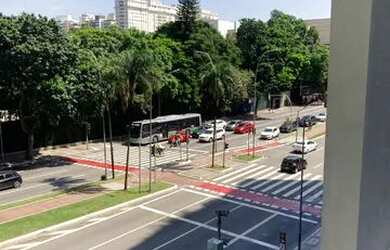 Imagem 6: Charmoso escritório na Av. Brig. Faria Lima em frente ao Clube Pinheiros...