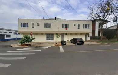 Imagem: O apartamento possui 2 Dormitórios e está localizado em Ludke