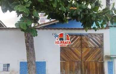 Imagem: A casa possui 2 Dormitórios, 2 Banheiros, 2 Vagas na garagem