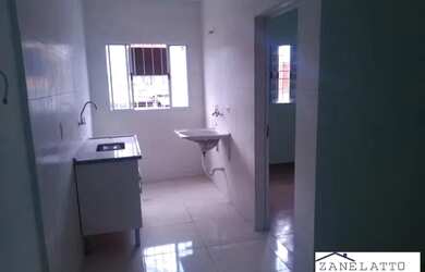 Imagem: A casa possui 1 Dormitório, 1 Banheiro, 36m² de Área e está