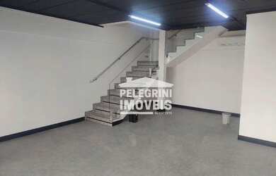 Imagem: O depósito possui 1 Vaga na garagem, 80m² de Área e está