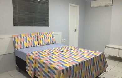 Imagem: O apartamento possui 1 Dormitório, 1 Banheiro, 1 Vaga na garagem