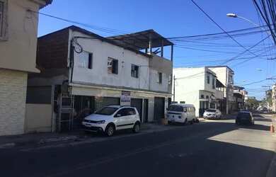 Imagem: A casa possui 2 Dormitórios, 1 Banheiro e está localizado