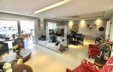 Imagem: O apartamento possui 3 Dormitórios, 4 Banheiros, 2 Vagas na