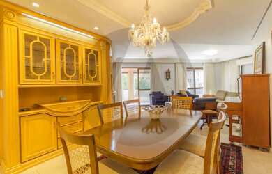 Imagem: O apartamento possui 4 Dormitórios, 3 Banheiros, 5 Vagas na