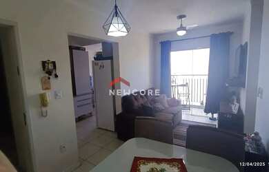 Imagem: O apartamento possui 2 Dormitórios, 1 Banheiro, 1 Vaga na garagem