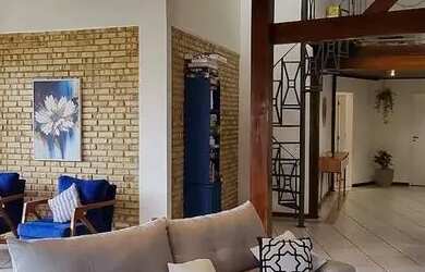 Imagem: A casa em condomínio possui 4 Dormitórios, 4 Banheiros, 2