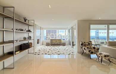 Imagem: O apartamento possui 4 Dormitórios, 5 Banheiros, 4 Vagas na