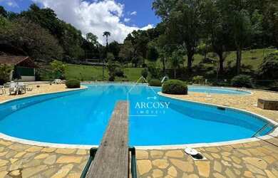 Imagem: O apartamento possui 1 Dormitório, 2 Banheiros, 1 Vaga na garagem