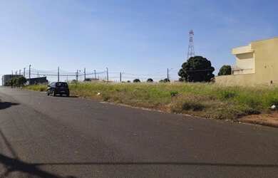 Imagem: O terreno possui 266m² de Área, Imóvel novo e está localizado