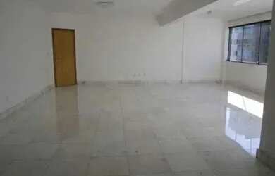 Imagem: O apartamento possui 4 Dormitórios, 4 Banheiros, 3 Vagas na