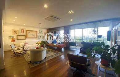 Imagem: O apartamento possui 4 Dormitórios, 4 Banheiros, 259m² de