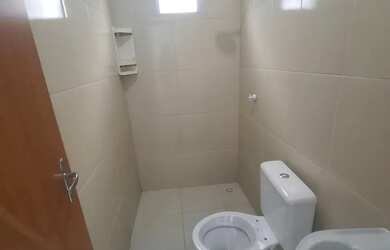 Imagem 3: VENDO LINDA CASA NO FLORES. E. CONDOMÍNIO FECHADO..