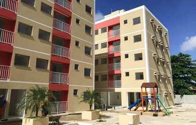 Imagem: O apartamento possui 2 Dormitórios, 1 Banheiro, 1 Vaga na garagem