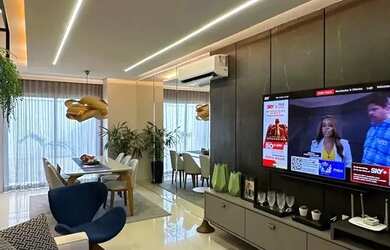 Imagem: A casa em condomínio à venda possui 4 Dormitórios, 4 Banheiros