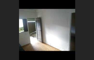 Imagem 3: Aluga-se casa em frente ao portão do condomínio jardim das oliveiras