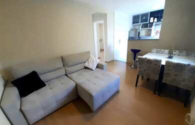 Imagem: O apartamento possui 2 Dormitórios, 1 Banheiro, 1 Vaga na garagem