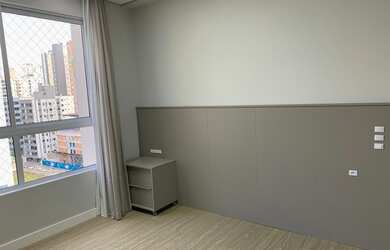 Imagem: O apartamento possui 4 Dormitórios, 4 Banheiros, 3 Vagas na