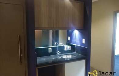 Imagem: O depósito possui 5 Vagas na garagem, 177m² de Área e está