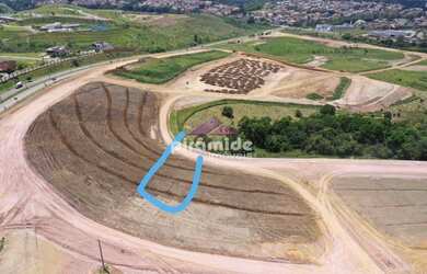 Imagem 2: Casa de condomínio para venda tem 394 metros quadrados em Urbanova -...