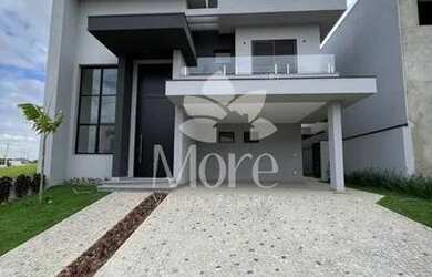 Imagem: A casa em condomínio possui 4 Dormitórios, 5 Banheiros, 4