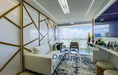 Imagem: O apartamento possui 3 Dormitórios, 2 Banheiros, 2 Vagas na