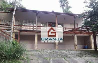 Imagem: A casa em condomínio possui 3 Dormitórios, 2 Banheiros, 2.000m²