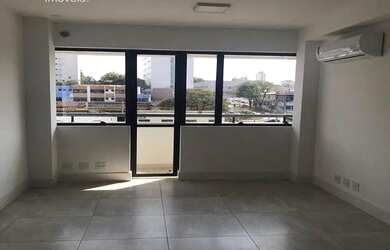 Imagem: O depósito possui 1 Vaga na garagem, 24m² de Área e está