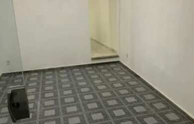 Imagem: A casa possui 1 Dormitório, 1 Banheiro e está localizado