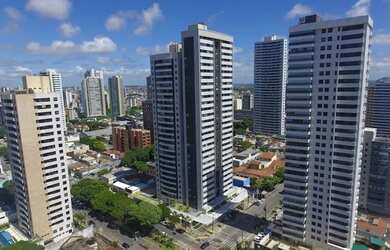 Imagem: O apartamento possui 2 Dormitórios, 2 Banheiros, 1 Vaga na