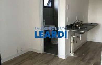 Imagem: O apartamento para alugar possui 1 Dormitório, 1 Banheiro e