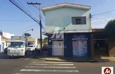 Imagem: O depósito possui 1 Vaga na garagem e 184m² de Área e está