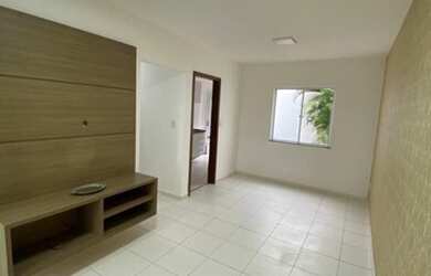 Imagem: A casa em condomínio possui 3 Dormitórios, 2 Banheiros e 2