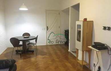 Imagem: O apartamento possui 3 Dormitórios, 2 Banheiros, 85m² de Área