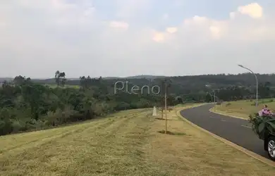 Imagem: O terreno possui 1.400m² de Área e está localizado em Loteamento