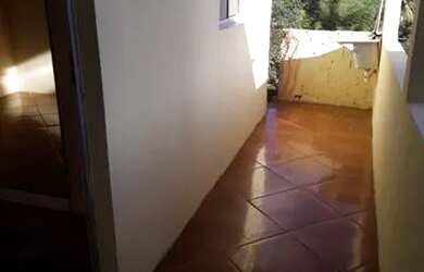 Imagem: A casa possui 2 Dormitórios, 1 Banheiro, Imóvel novo e está