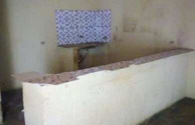 Imagem: A casa possui 2 Dormitórios, 1 Banheiro, 5 Vagas na garagem