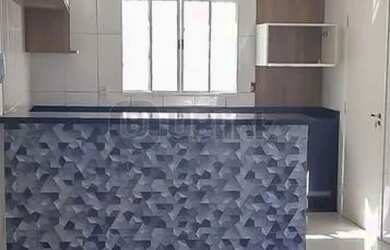 Imagem: A casa possui 3 Dormitórios, 3 Banheiros, 2 Vagas na garagem