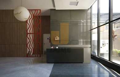 Imagem 13: Predio com conceito diferenciado, integrado à um prédio residencial...