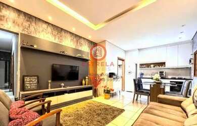 Imagem: A casa possui 3 Dormitórios, 2 Banheiros, 3 Vagas na garagem